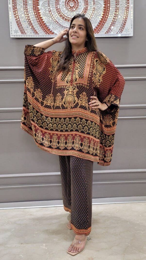 Women Crepe Kaftan Set with Stunning Stone