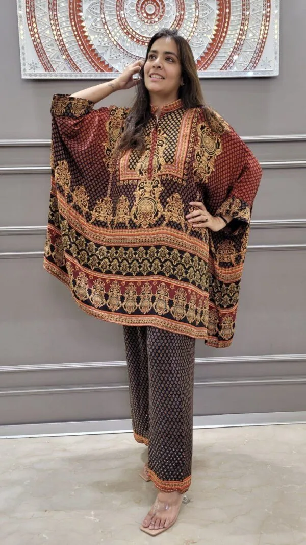 Women Crepe Kaftan Set with Stunning Stone