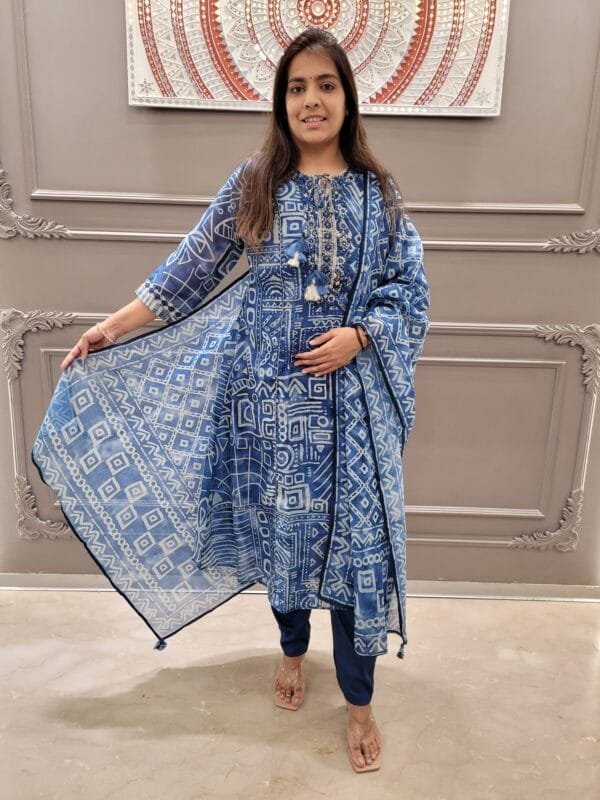Linen 3PC Set with Handwork