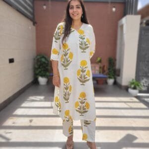 Stylish Cotton 2PC Set with A-Line Fit & Pockets - Yellow, 36