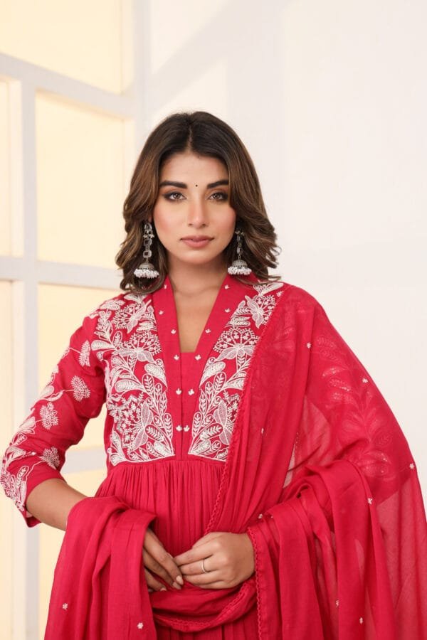 Mal Cotton Embroidered Gown with Cotton Lining