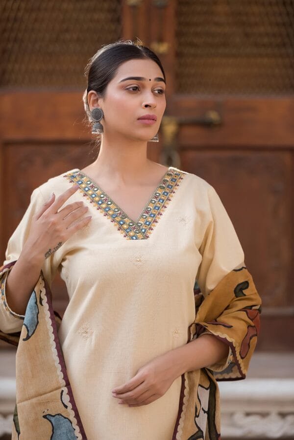 Ethnic Suit with Kalamkari Dupatta