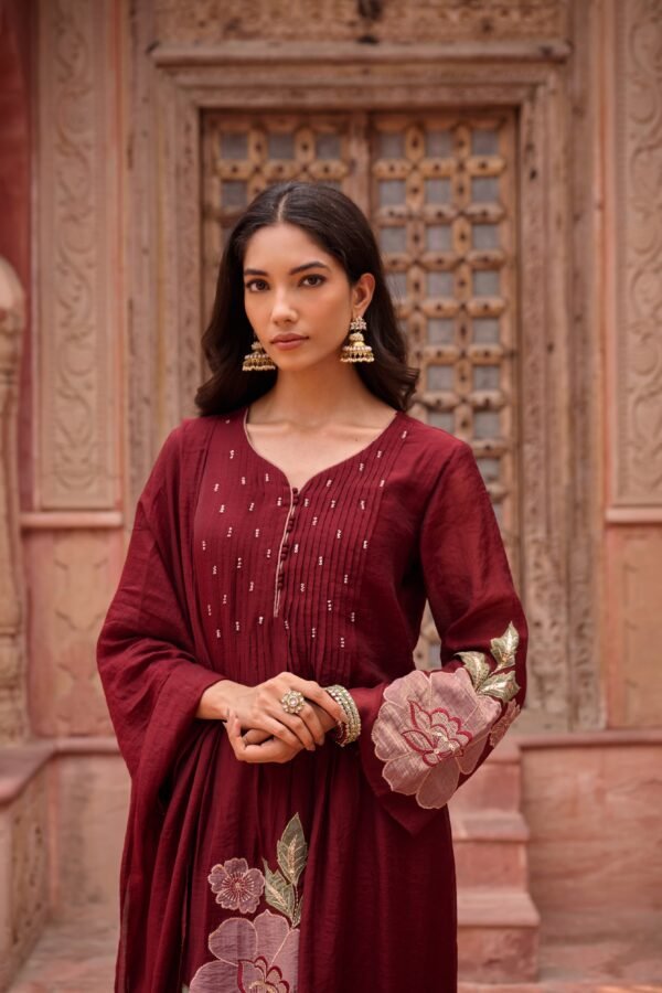 Elegant Mul Chanderi Suit Set with Applique, Zari & Sequin Detailing