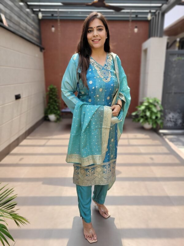 3PC Suit Set with Heavy Handwork
