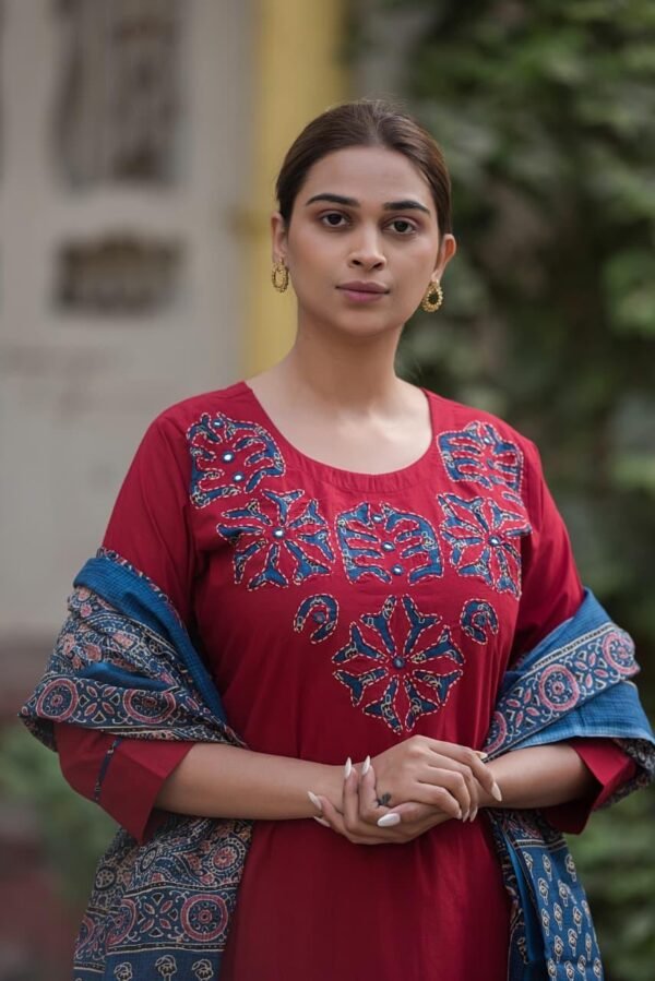 Cotton Suit Set with Kantha Work