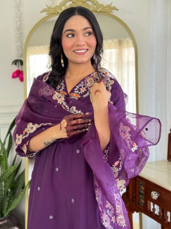 Roman Princess A-Line 3PC Suit Set