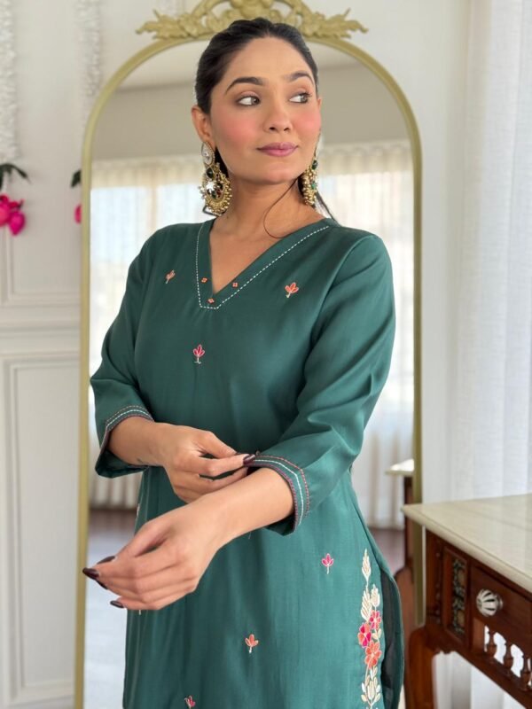 Roman Apple-Cut Co-Ord Set