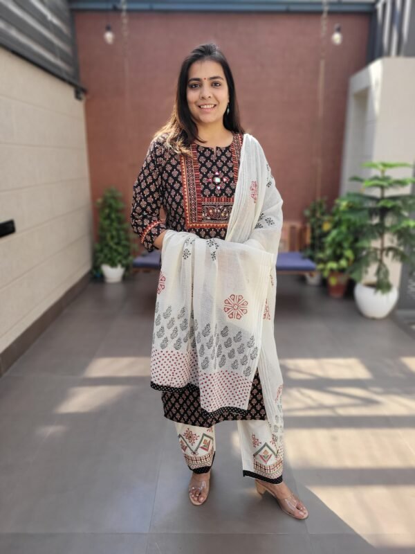 3PC Set with Mirror Work