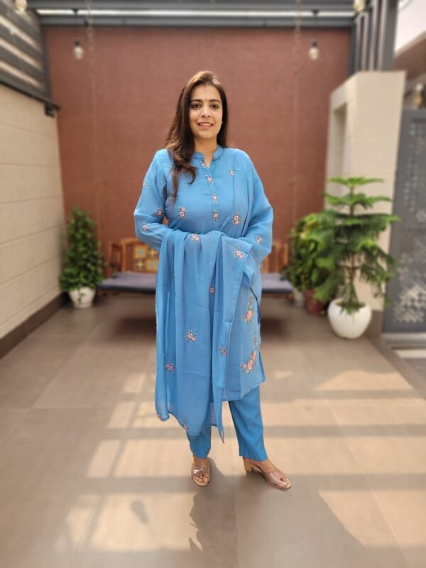 3PC Set with Embroidered Panel