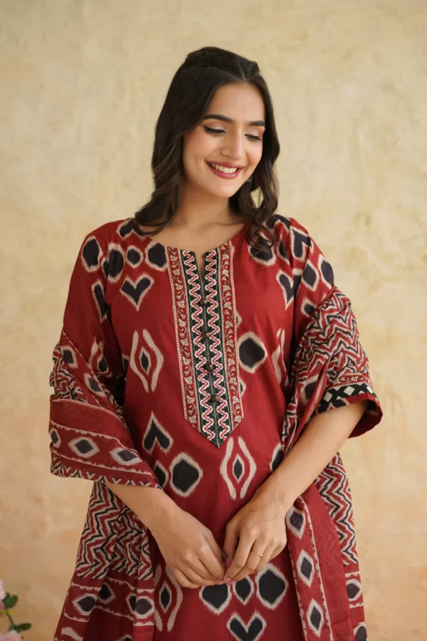 Classic Embroidered Cotton 3PC Set