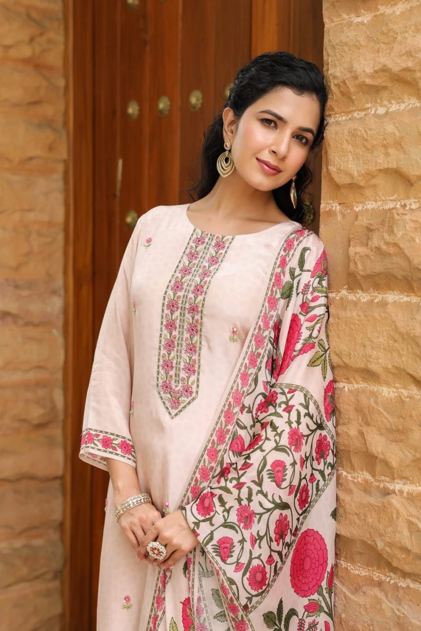 Natural Crepe 3PC Suit Set